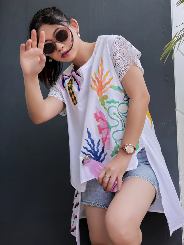 White Multi-colour Appliqué Short Top with Delicate Crossia Lace Trim