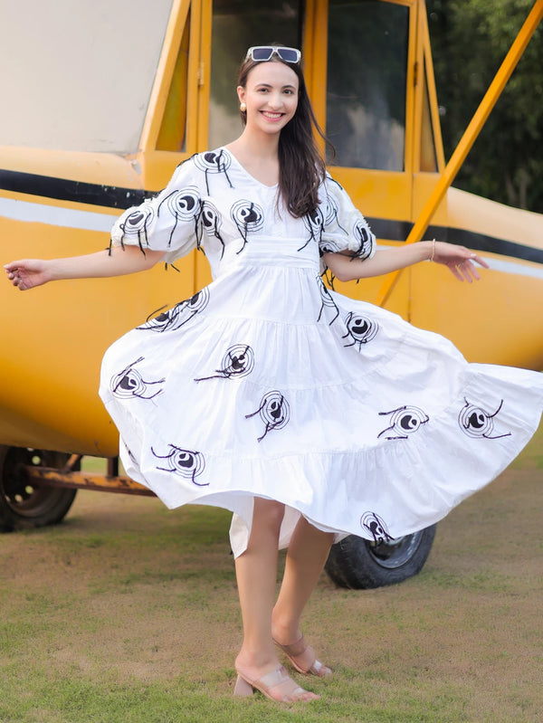Offwhite long puff-sleeve  embroidered dress with lace detailing